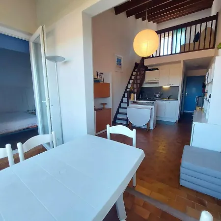 T2 Mezzanine 5 Couchages Avec Terrasse, Parking Prive Au Coeur De La Station - Fr-1-326-777 * Marseillan (Herault)